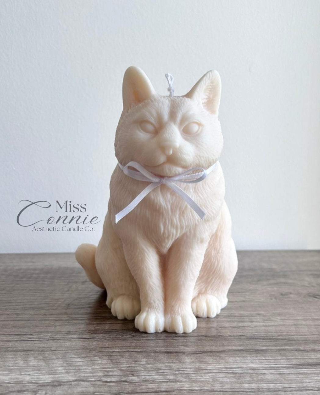 Sitting Cat Candle