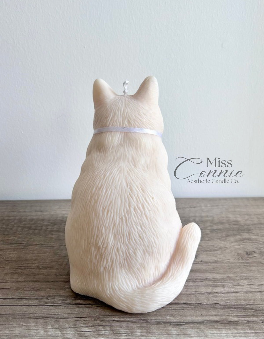 Sitting Cat Candle